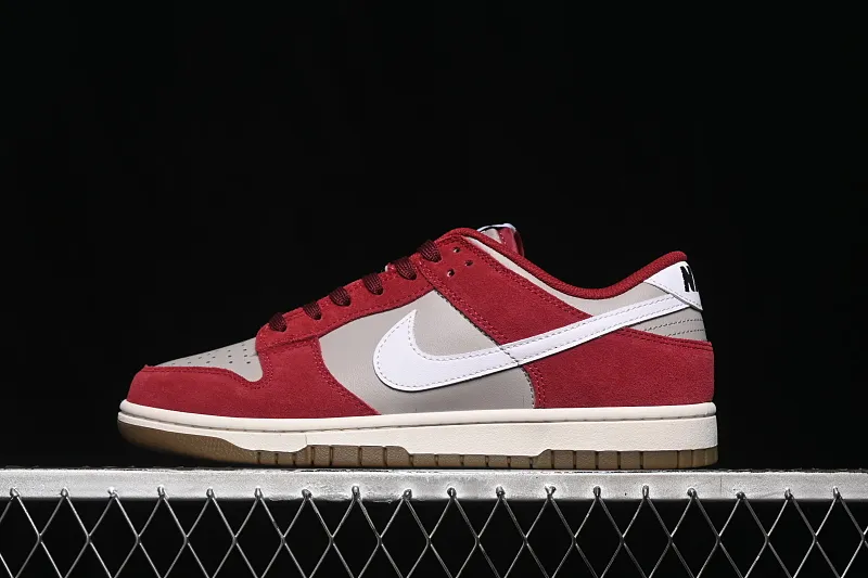 All categories Nk SB Dunk Series Nk SB Dunk Low High-end customized low-top sneakers Nike SB Dunk Low white and red low-top casual sneakers IB6399-004